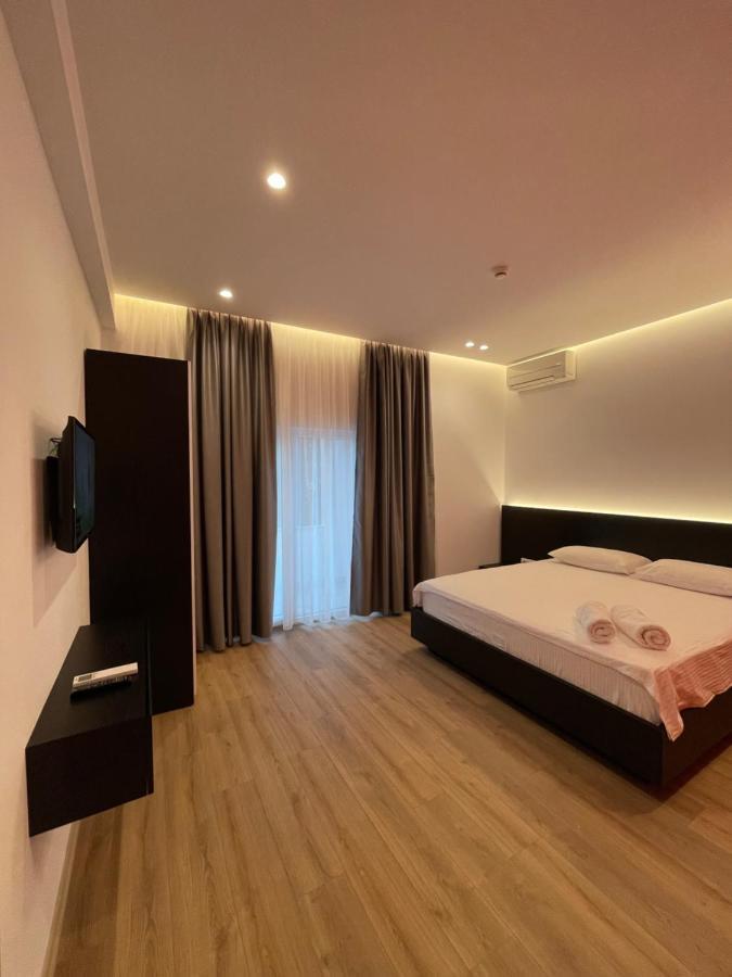 Ladi Rooms Tiranë Eksteriør bilde